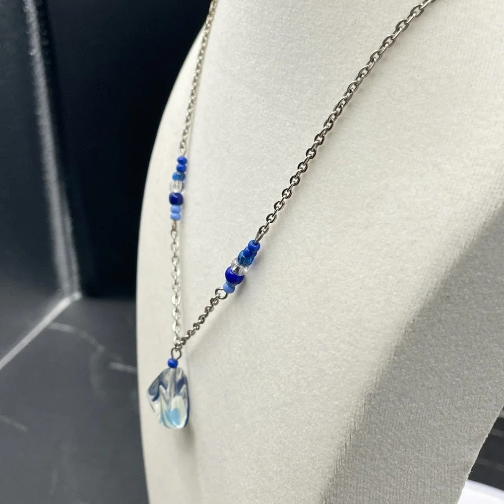 Vintage Womens Blue Glass Pendant & Crystal Bead Chain Fashion Necklace‎